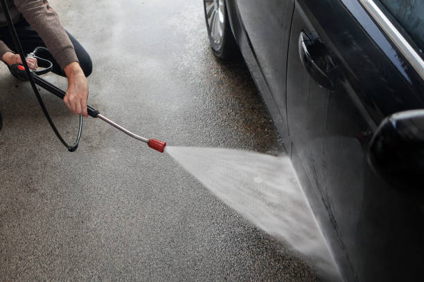 Best Commercial Building Pressure Washing  in Queens Gate, PA
